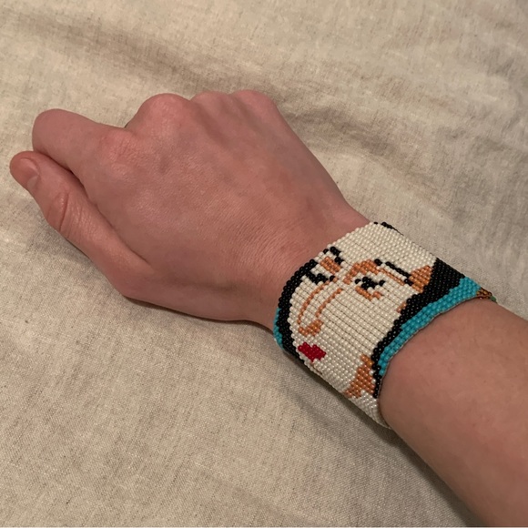 Beaded mother Mary virgin wide bracelet - Picture 8 of 13